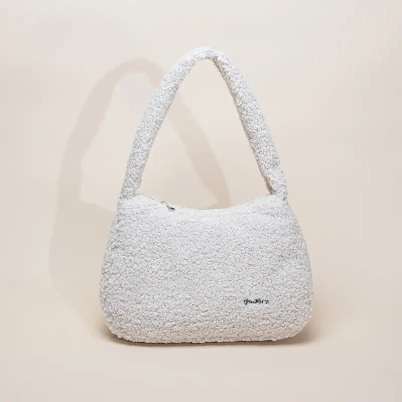 ¿Cómo una bolsa de felpa para las axilas mejora el estilo y la funcionalidad del día a día?