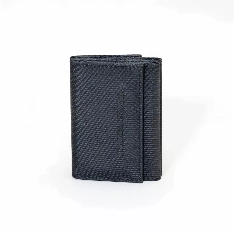 Cartera de nailon de 3 pliegues.